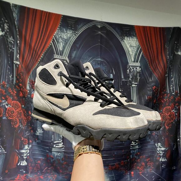 Vintage Nike Caldera Hiking Boota Size 12.5 Athletic Wear - Outdoor Footwear - Picture 1 of 6